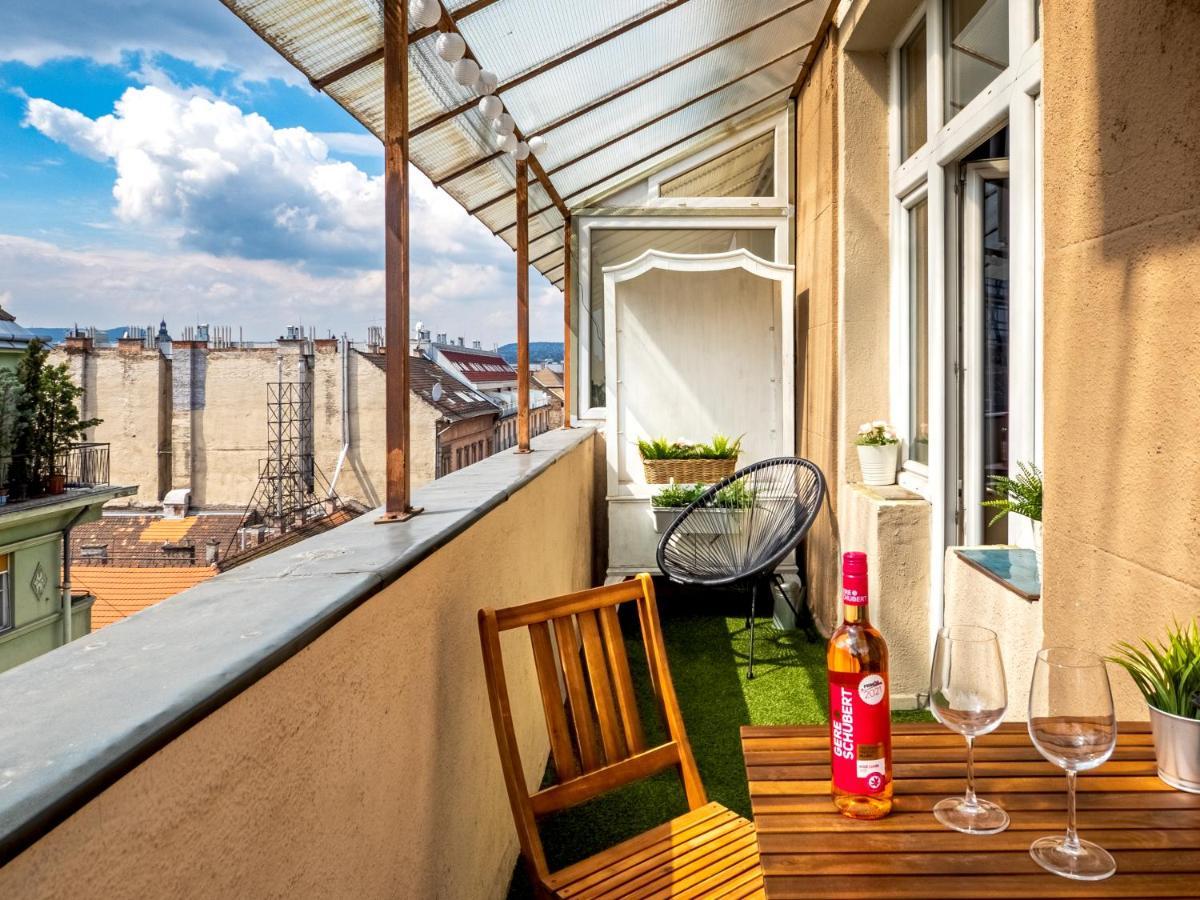 The Birdcage Apartment บูดาเปสต์ ภายนอก รูปภาพ