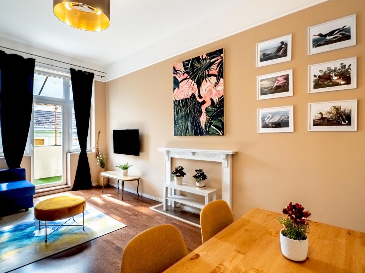The Birdcage Apartment บูดาเปสต์ ภายนอก รูปภาพ