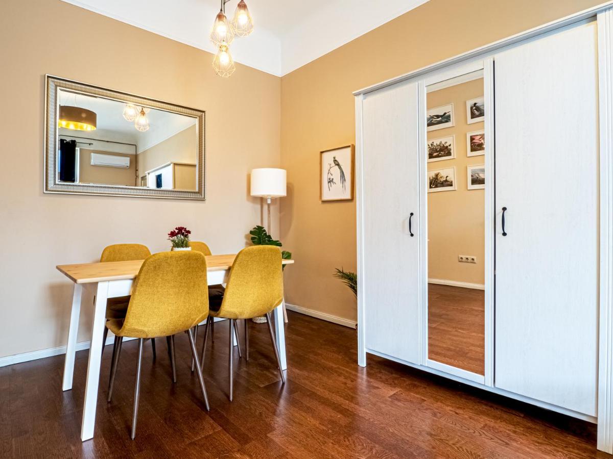 The Birdcage Apartment บูดาเปสต์ ภายนอก รูปภาพ