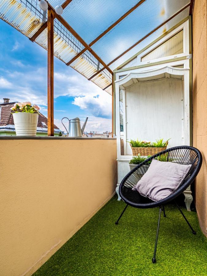The Birdcage Apartment บูดาเปสต์ ภายนอก รูปภาพ