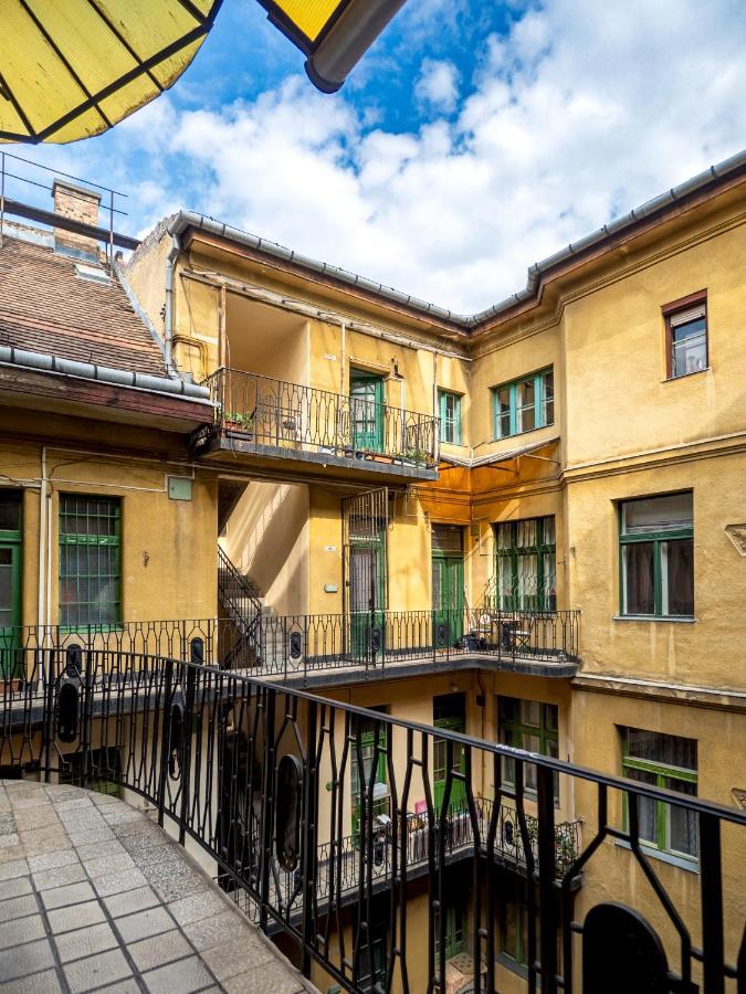 The Birdcage Apartment บูดาเปสต์ ภายนอก รูปภาพ